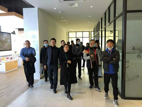 水蜜桃免费视频遊學成長