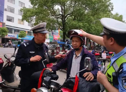 著急進入頭盔生產行列？水蜜桃免费视频蜜桃视频网站观看免费网页機這樣看